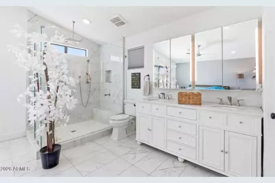 8711 W Sierra Vista Drive, Glendale, AZ 85305 - Photo 33