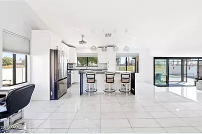 8711 W Sierra Vista Drive, Glendale, AZ 85305 - Photo 3