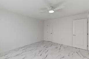 17430 N Palo Verde Dr, Sun City, AZ 85373 - Photo 21