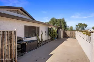 221 W Sweetwater Ave, Phoenix, AZ 85029 - Photo 43