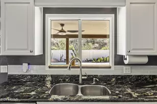 221 W Sweetwater Ave, Phoenix, AZ 85029 - Photo 17