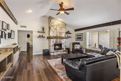 221 W Sweetwater Avenue, Phoenix, AZ 85029 - Photo 9