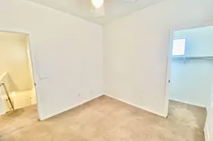 12083 N 66th Ave, Glendale, AZ 85304 - Photo 5