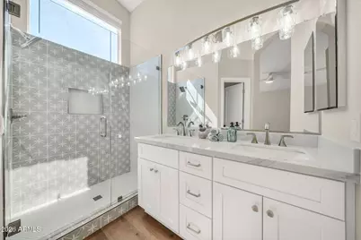 8539 W Paradise Drive, Peoria, AZ 85345 - Photo 5