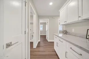 8539 W Paradise Dr, Peoria, AZ 85345 - Photo 23