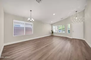 8539 W Paradise Dr, Peoria, AZ 85345 - Photo 9