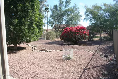 15681 W Azalea Lane, Surprise, AZ 85374 - Photo 5