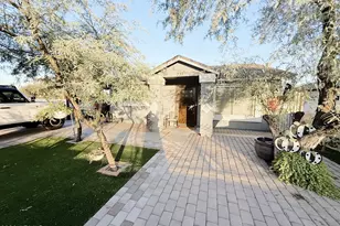 737 S 1st St, Phoenix, AZ 85004 - Photo 1