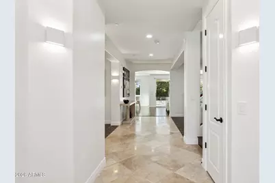 3346 N 34th Street, Phoenix, AZ 85018 - Photo 9