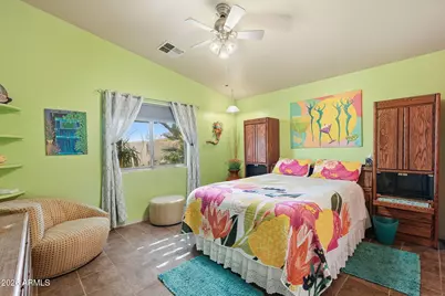 9069 W Raven Drive, Arizona City, AZ 85123 - Photo 15