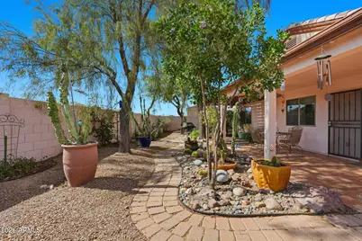 9069 W Raven Drive, Arizona City, AZ 85123 - Photo 31