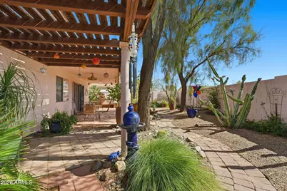 9069 W Raven Drive, Arizona City, AZ 85123 - Photo 27