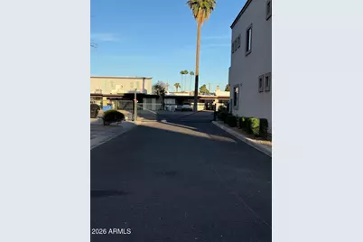 2863 E Pinchot Avenue, Phoenix, AZ 85016 - Photo 17