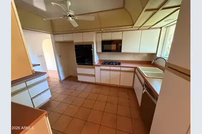 10006 W Desert Forest Circle, Sun City, AZ 85351 - Photo 7