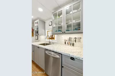 507 S Park View Circle, Mesa, AZ 85208 - Photo 7