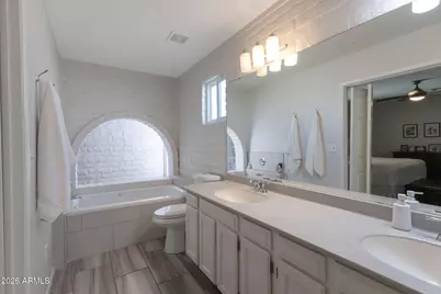 4546 N 34th Place, Phoenix, AZ 85018 - Photo 15