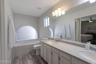 4546 N 34th Pl, Phoenix, AZ 85018 - Photo 15