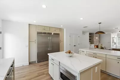 6830 N 10th Place, Phoenix, AZ 85014 - Photo 13