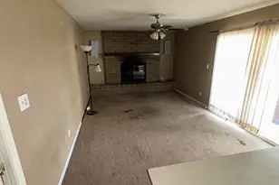 11840 N 49th Ave, Glendale, AZ 85304 - Photo 9