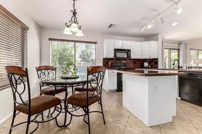 541 E Jeanne Lane, San Tan Valley, AZ 85140 - Photo 9