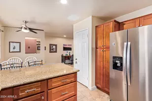 12222 N Paradise Vlg Pkwy S, Phoenix, AZ 85032 - Photo 5