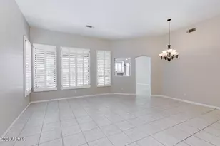 5235 E Herrera Dr, Phoenix, AZ 85054 - Photo 5