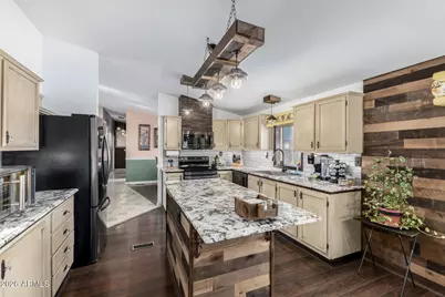 28512 N 151st Avenue, Surprise, AZ 85387 - Photo 3