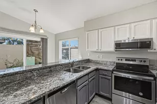 3320 S Parkside Dr, Tempe, AZ 85282 - Photo 15