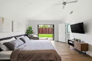 540 W Solano Dr, Phoenix, AZ 85013 - Photo 29