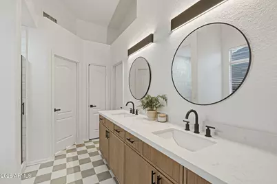 342 W El Freda Road, Tempe, AZ 85284 - Photo 25