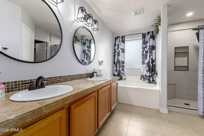 23219 N 21st Place, Phoenix, AZ 85024 - Photo 13