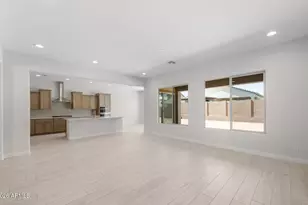 24790 N 169th Ave, Surprise, AZ 85387 - Photo 13