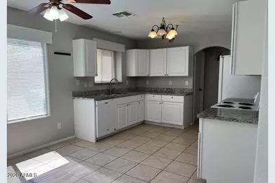 12813 W Edgemont Avenue, Avondale, AZ 85392 - Photo 3