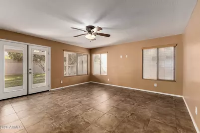 1121 W Canary Way, Chandler, AZ 85286 - Photo 11