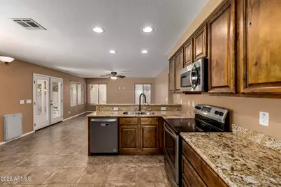 1121 W Canary Way, Chandler, AZ 85286 - Photo 9