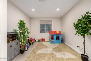 5442 N 90th Dr, Glendale, AZ 85305 - Photo 13