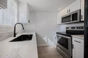 7126 N 19th Ave, Phoenix, AZ 85021 - Photo 9