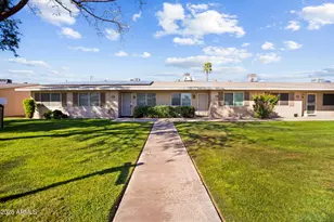 11120 W Desert Butte Dr, Sun City, AZ 85351 - Photo 1