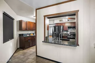 11120 W Desert Butte Dr, Sun City, AZ 85351 - Photo 21