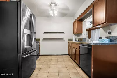 11120 W Desert Butte Drive, Sun City, AZ 85351 - Photo 11