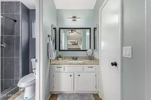 21911 N 74th Dr, Glendale, AZ 85310 - Photo 9