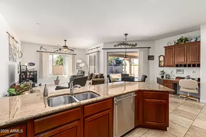 5703 W Hedgehog Place, Phoenix, AZ 85083 - Photo 15