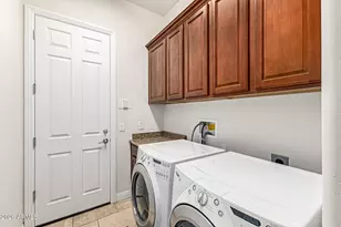 5703 W Hedgehog Pl, Phoenix, AZ 85083 - Photo 37