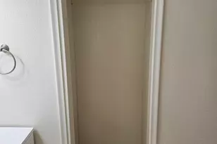 1330 E Highland Ave, Phoenix, AZ 85014 - Photo 11