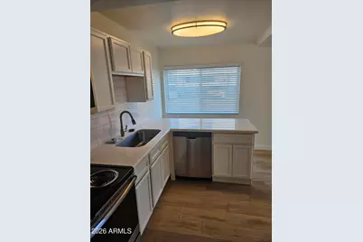 1330 E Highland Avenue #8A, Phoenix, AZ 85014 - Photo 5