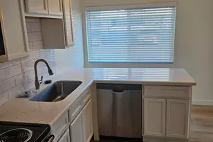 1330 E Highland Ave, Phoenix, AZ 85014 - Photo 5