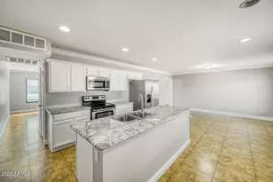 5548 W Belmont Ave, Glendale, AZ 85301 - Photo 7