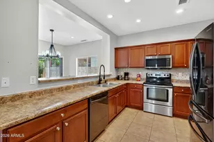 697 W Oak Tree Ln, San Tan Valley, AZ 85143 - Photo 11
