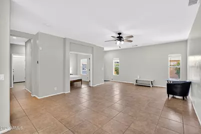 697 W Oak Tree Lane, San Tan Valley, AZ 85143 - Photo 7