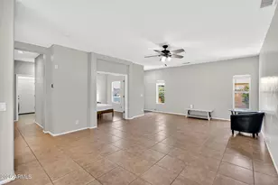 697 W Oak Tree Ln, San Tan Valley, AZ 85143 - Photo 7